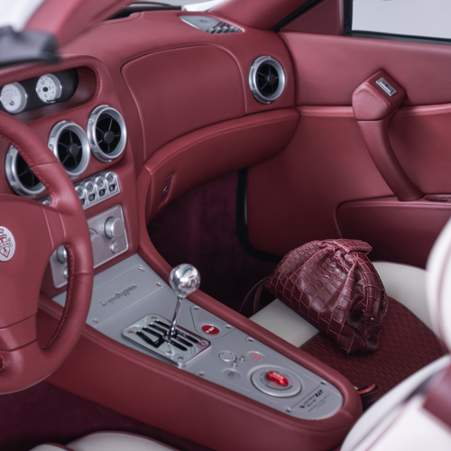 2027 Touring Superleggera Veloce12 Aperta Interior